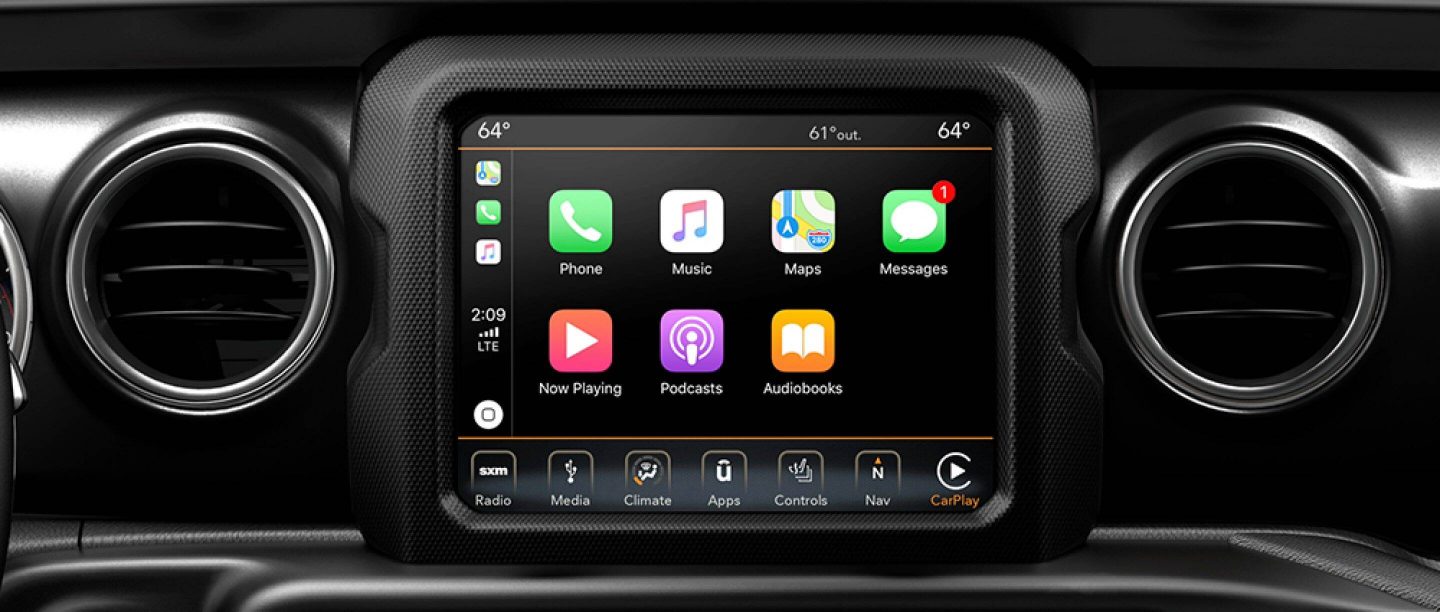 Apple CarPlay® support and Android Auto™ integration