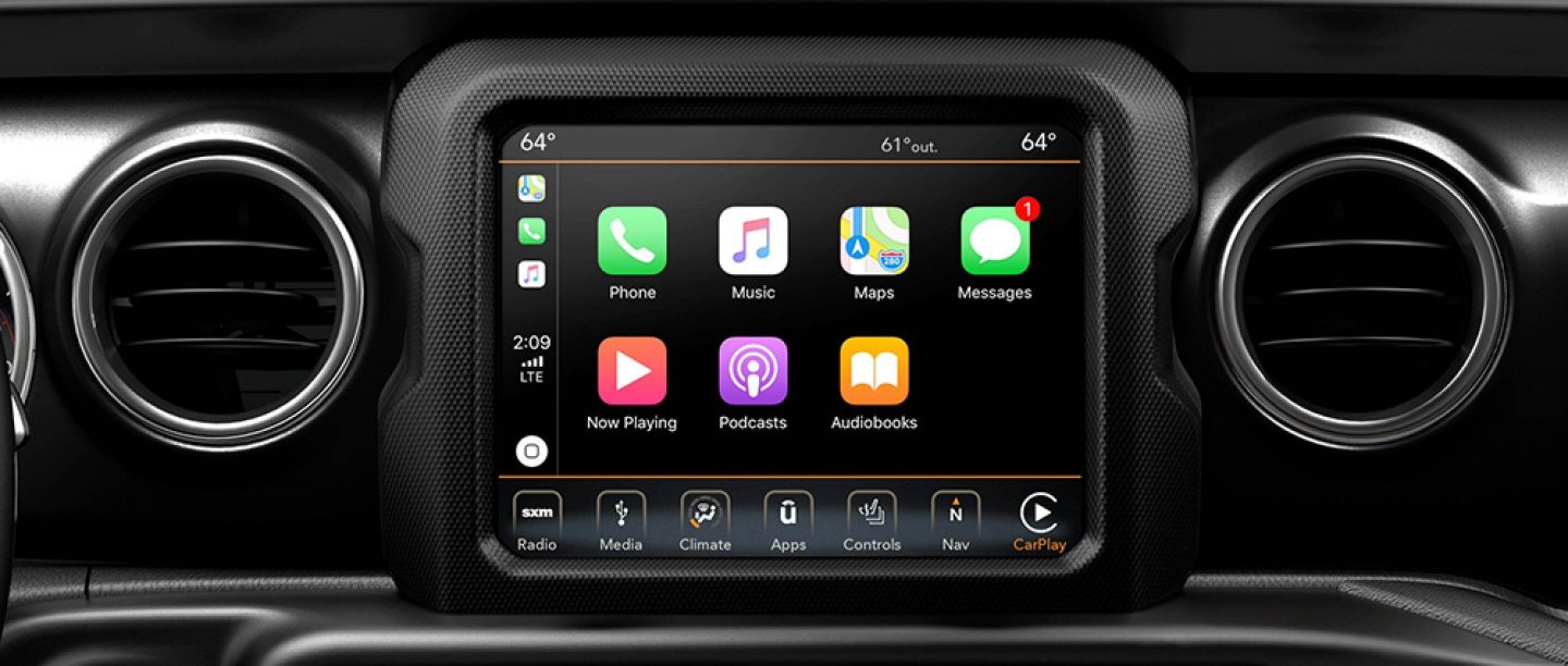 Apple CarPlay® support and Android Auto™ integration